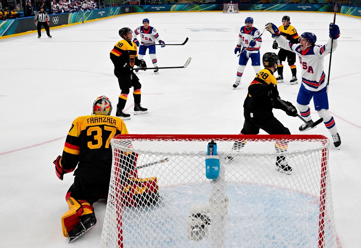 U.S. hockey beats Germany to stay unbeaten, but Canada is top seed